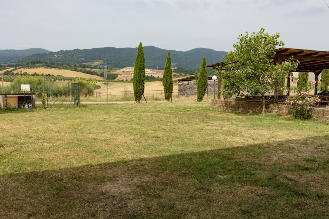 Agriturismo La Valle Della Lavanda - Podere Mezzastrada Fauglia Buitenkant foto