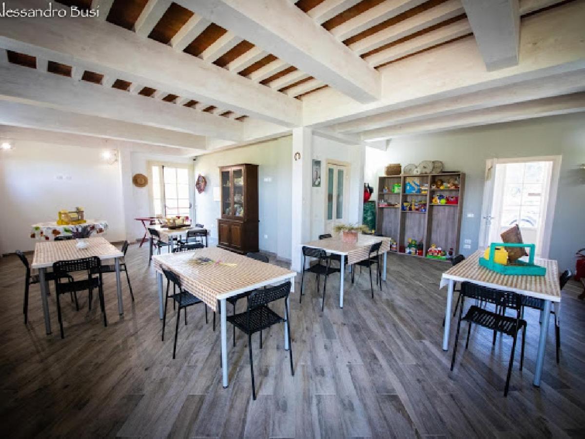 Agriturismo La Valle Della Lavanda - Podere Mezzastrada Fauglia Buitenkant foto
